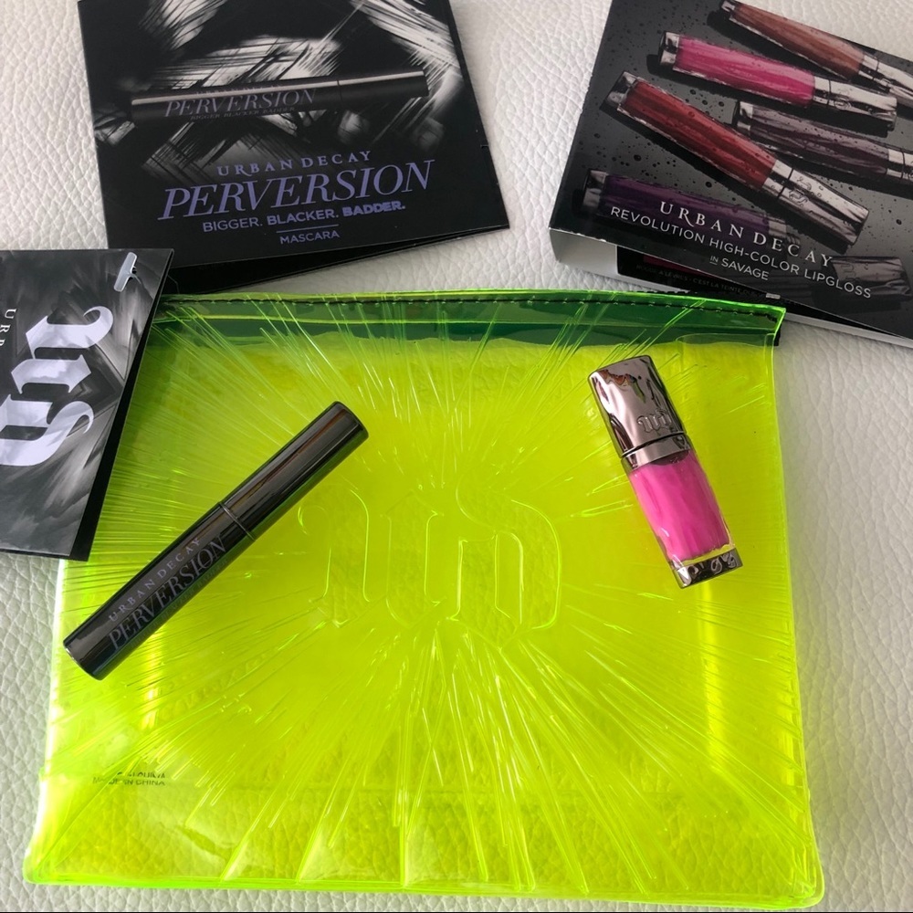 Urban Decay Mascara & Lipgloss in Green UD Pouch